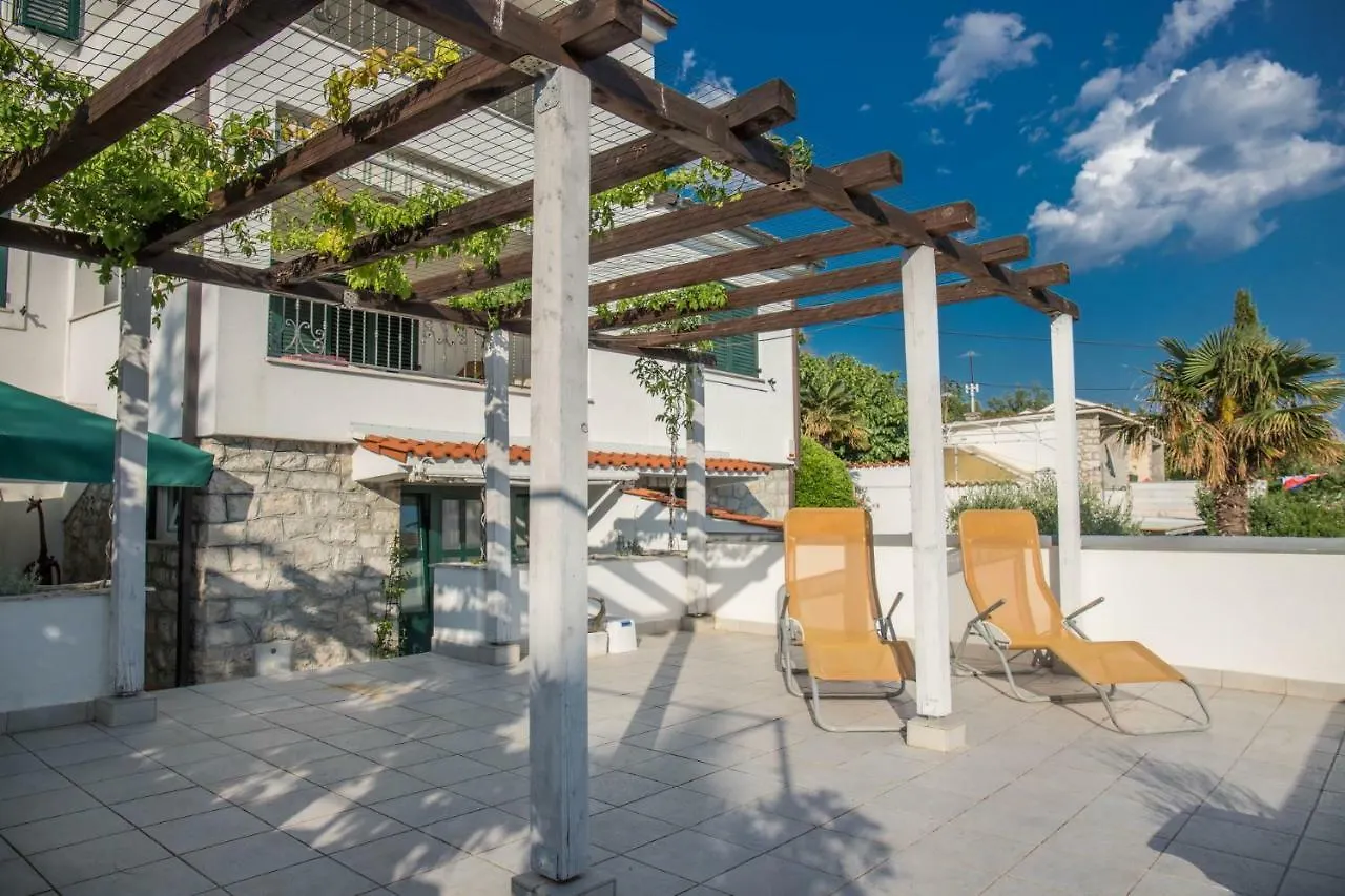 Villa Nika Selce Apartment