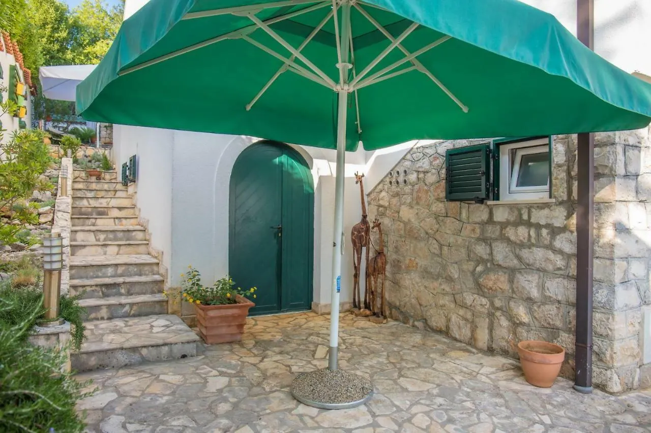Apartment Villa Nika Selce