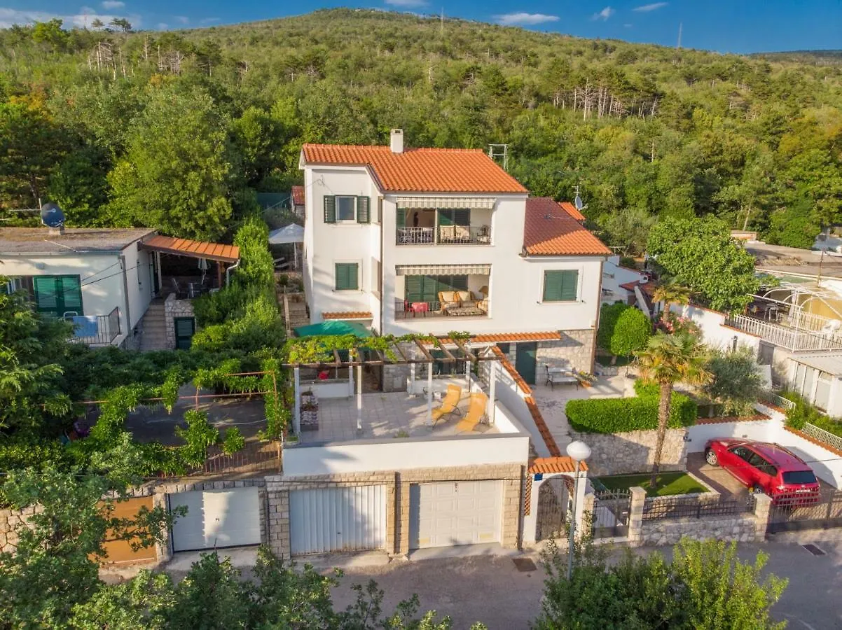 Apartment Villa Nika Selce